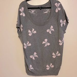 Lightweight short sleeve sweater from torrid size 2